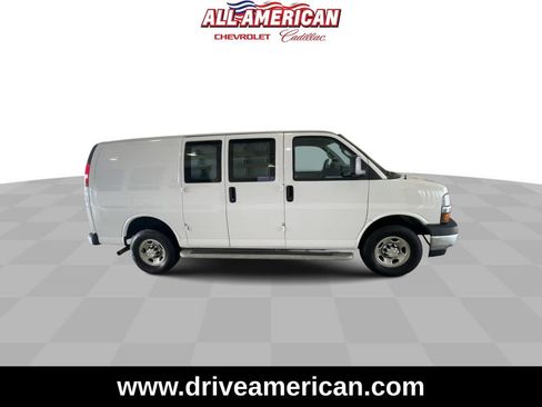 Used 2023 Chevrolet Express 2500 w/ Driver Convenience Package image 9
