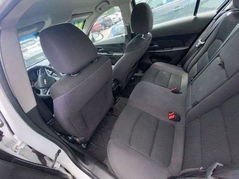 Used 2014 Chevrolet Cruze LT FWD image 25