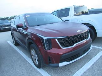 Used 2024 Kia Sorento LX FWD video 1