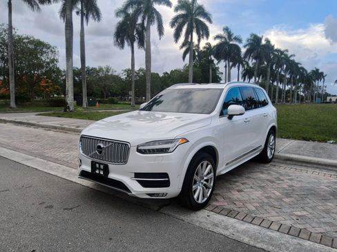 Used 2018 Volvo XC90 T6 Inscription w/ Convenience Package AWD/4WD image 2