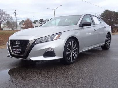 Used 2022 Nissan Altima 2.5 SR