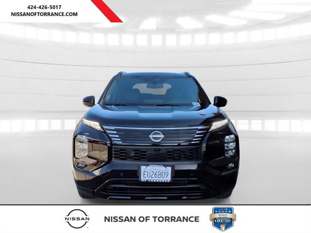 Used 2026 Nissan Rogue Platinum AWD/4WD image 2