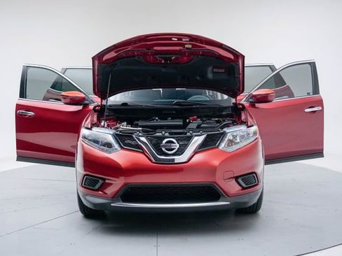 Used 2016 Nissan Rogue SV AWD/4WD image 16