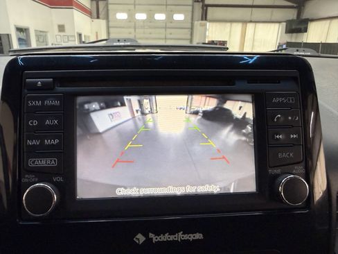 Used 2015 Nissan Titan SV w/ SV Value Truck Package AWD/4WD image 28