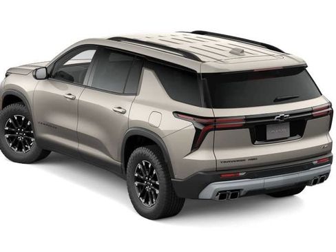 New 2026 Chevrolet Traverse Z71 w/ Enhanced Driving Package image 4