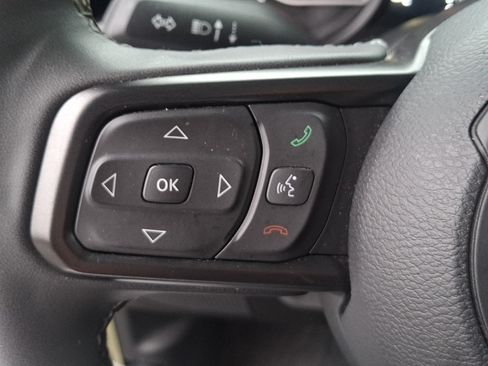 Used 2025 Jeep Gladiator Sport AWD/4WD image 20