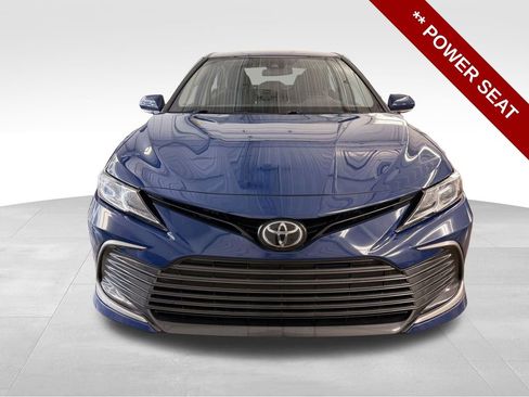 Used 2023 Toyota Camry LE image 8