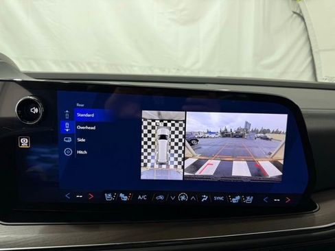 New 2026 Chevrolet Suburban High Country image 41