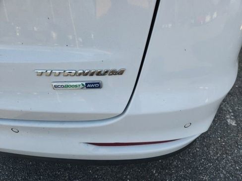 Used 2019 Ford Fusion Titanium image 12