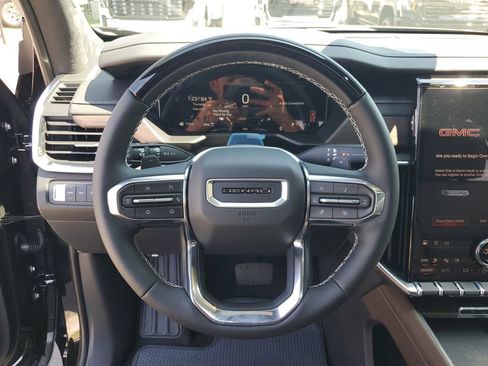 New 2026 GMC Acadia Denali Ultimate AWD/4WD image 16
