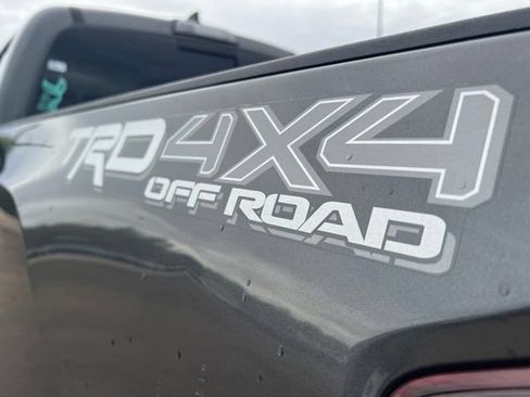 Used 2019 Toyota Tacoma TRD Off-Road AWD/4WD image 13
