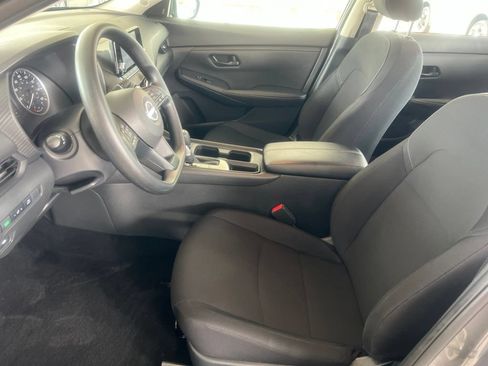 Certified 2025 Nissan Sentra S FWD image 4