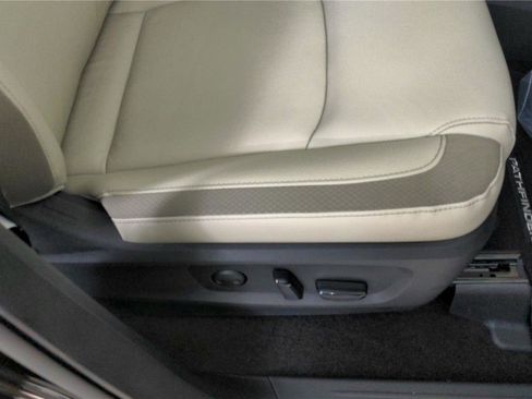 Certified 2023 Nissan Pathfinder SL w/ SL Premium Package image 33