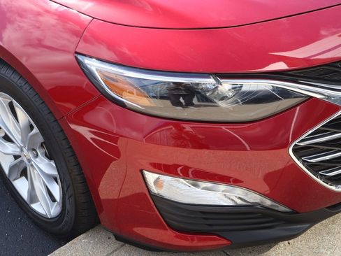 Used 2025 Chevrolet Malibu LT FWD image 4