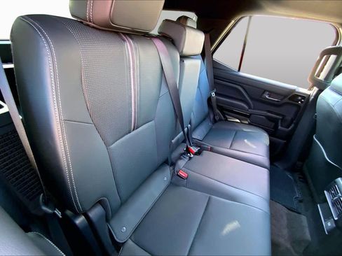 Used 2025 Toyota 4Runner Limited AWD/4WD image 20