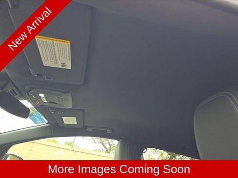 Used 2024 Chevrolet Equinox EV LT FWD image 12