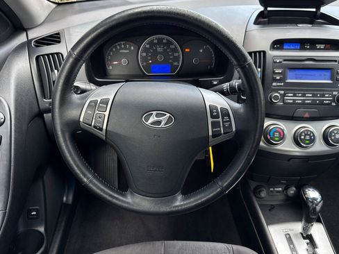 Used 2010 Hyundai Elantra SE FWD image 14