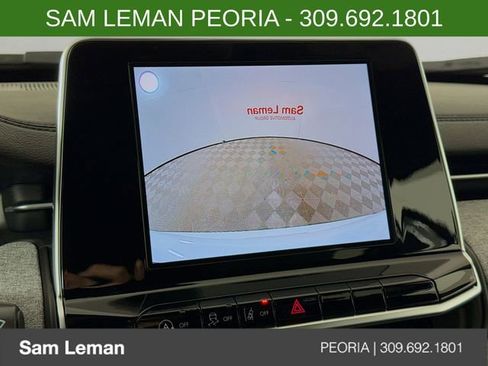 New 2026 Jeep Compass Latitude image 13