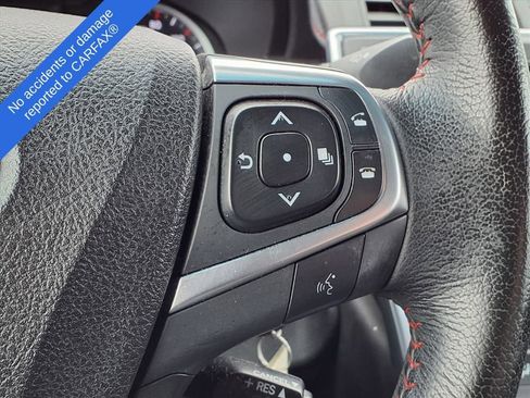 Used 2015 Toyota Camry image 21