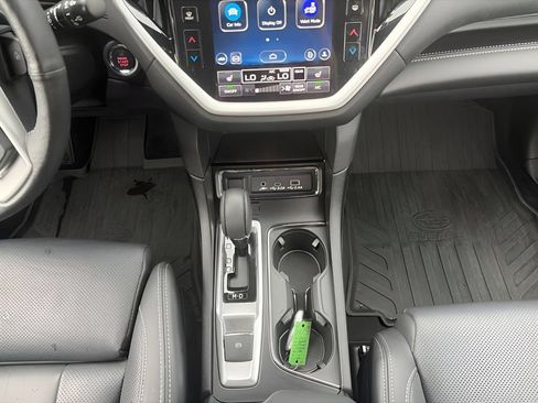 Used 2023 Subaru Ascent Limited AWD/4WD image 12