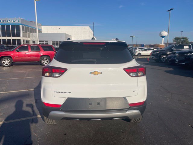 Used 2023 Chevrolet TrailBlazer LT w/ Convenience Package FWD image 3