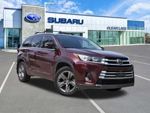Used 2018 Toyota Highlander Limited Platinum AWD/4WD image 1