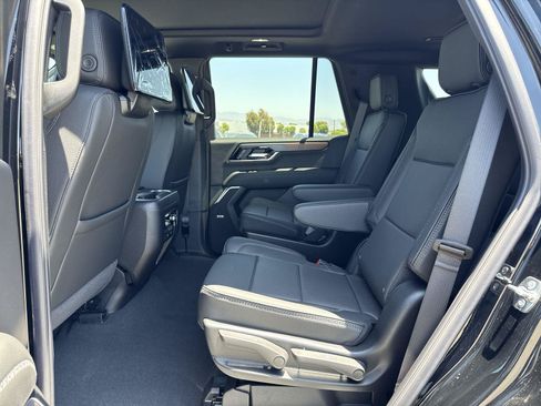 New 2026 GMC Yukon Denali w/ Denali Reserve Package AWD/4WD image 24