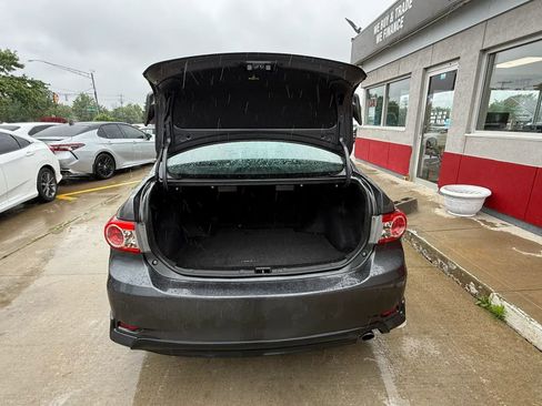 Used 2012 Toyota Corolla S FWD image 18