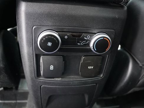 Certified 2022 Ford Explorer XLT w/ Equipment Group 202A image 20