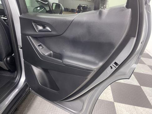 Used 2025 Chevrolet Equinox LT w/ Convenience Package II image 19