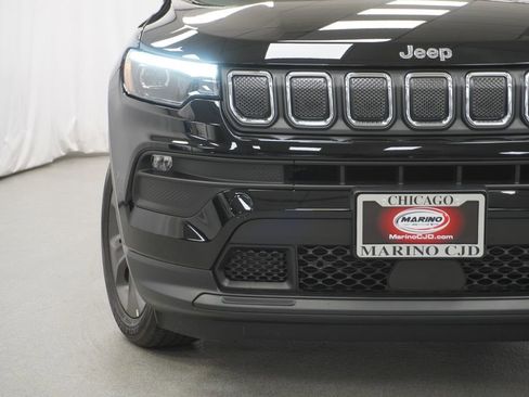 Certified 2022 Jeep Compass Latitude w/ Sun and Sound Group image 8