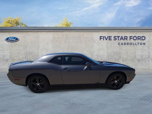 Used 2013 Dodge Challenger R/T Plus image 9