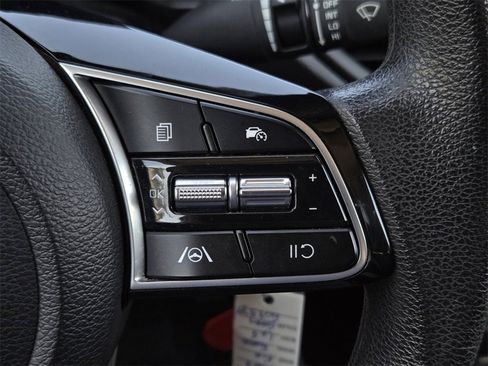 Certified 2023 Kia Forte LXS image 28