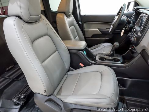 Used 2018 Chevrolet Colorado W/T image 28