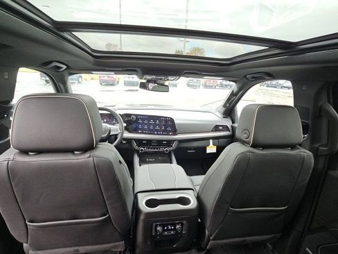 New 2026 Chevrolet Suburban Premier w/ Sun And Tow Package image 39