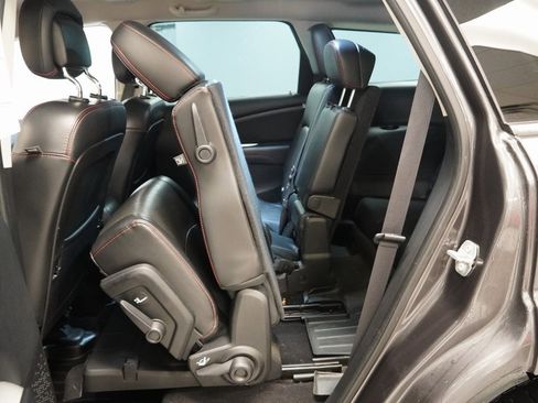 Used 2019 Dodge Journey GT image 26