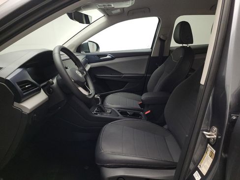 Used 2023 Volkswagen Taos SE FWD image 17