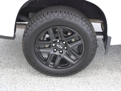 Used 2025 Chevrolet Silverado 1500 RST AWD/4WD image 6