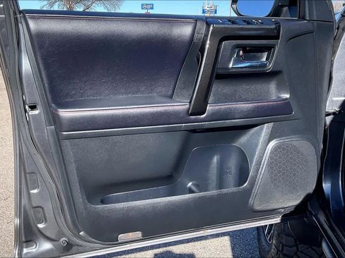 Used 2018 Toyota 4Runner TRD Off-Road image 20