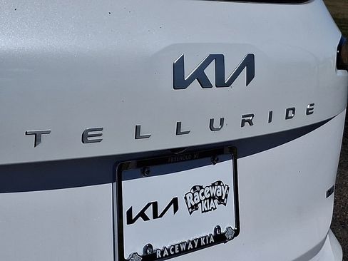 Certified 2023 Kia Telluride EX X-Line image 32