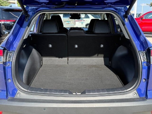 Used 2023 Toyota Corolla Cross XLE w/ Convenience Package AWD/4WD image 28