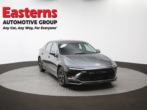 Used 2025 Hyundai Sonata SEL FWD image 51