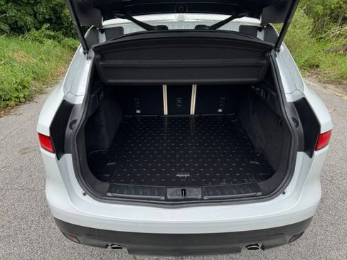 Used 2018 Jaguar F-PACE Premium AWD/4WD image 14
