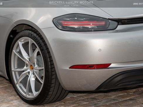 Used 2024 Porsche 718 Cayman image 46