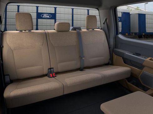 New 2026 Ford F250 XLT w/ FX4 Off-Road Package image 11