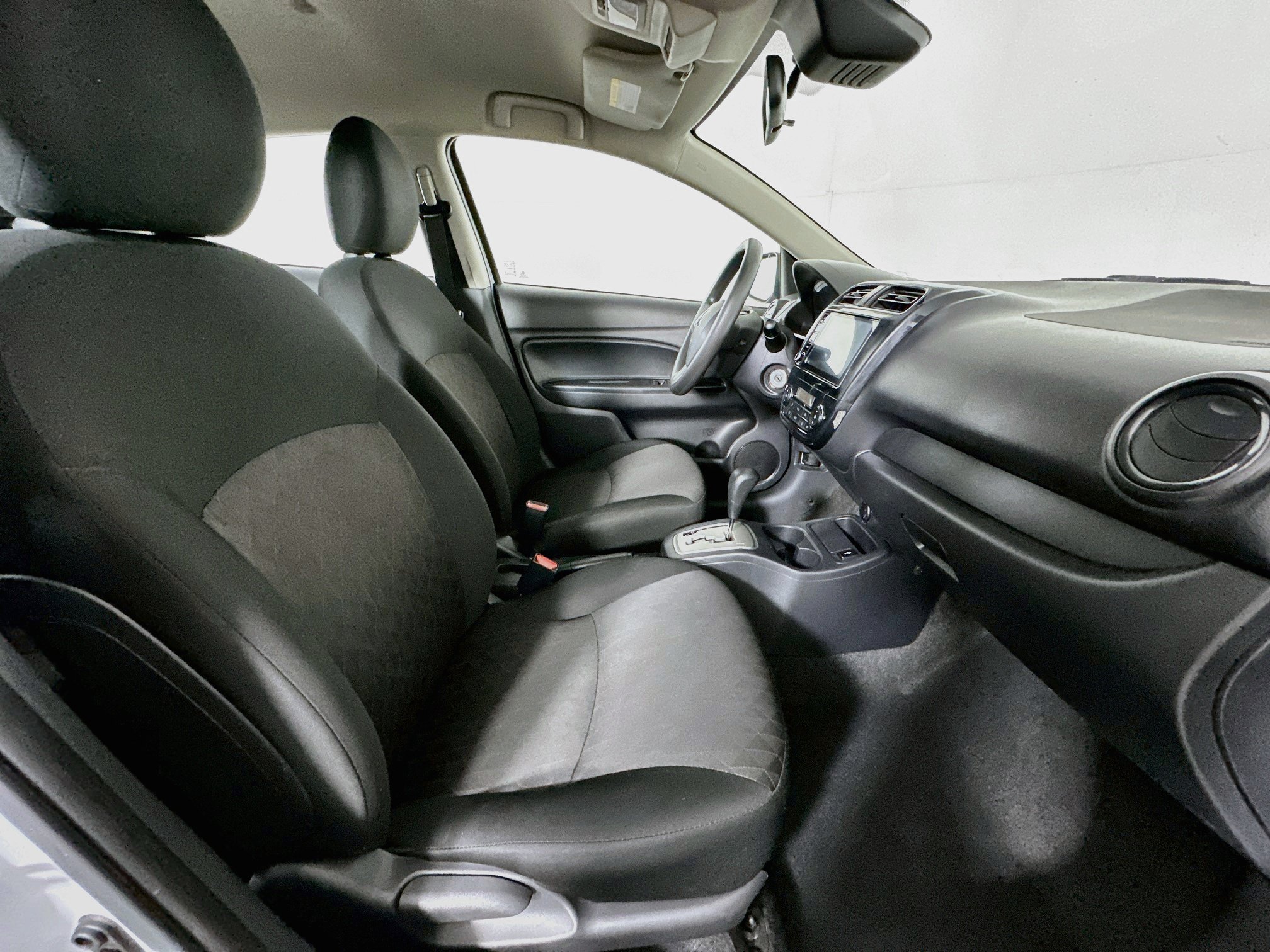 Used 2024 Mitsubishi Mirage ES FWD image 28