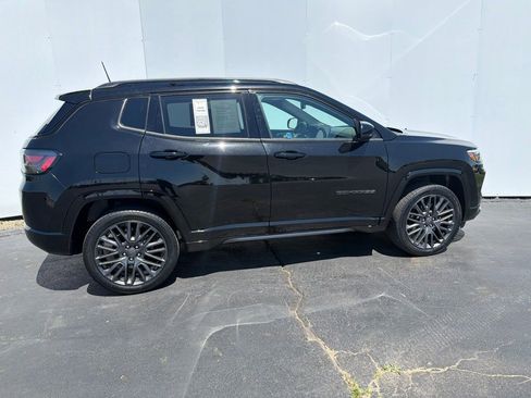 Used 2023 Jeep Compass High Altitude AWD/4WD image 3