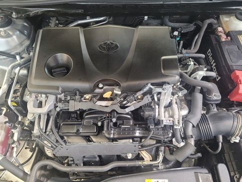 Used 2019 Toyota Camry LE FWD image 30