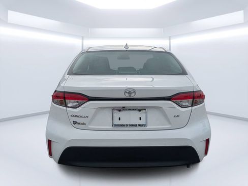 Used 2023 Toyota Corolla LE FWD image 4