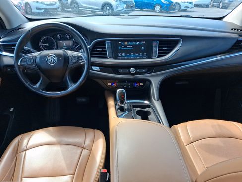 Used 2018 Buick Enclave Essence FWD image 21